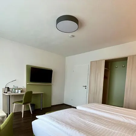 Marias Living - & 3*