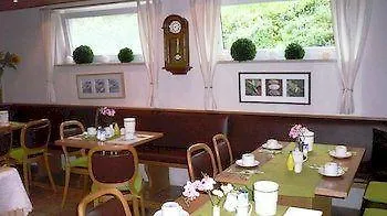 Marias - Garching bei München