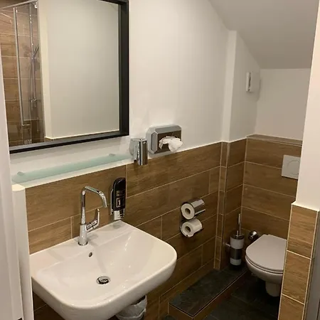 Marias - Garching bei München