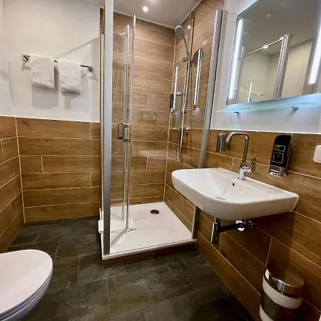 Otel Marias - Garching bei München