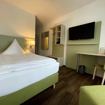 Marias Inn Living - Hotel & Apartments Garching Bei Muenchen Otel 3*