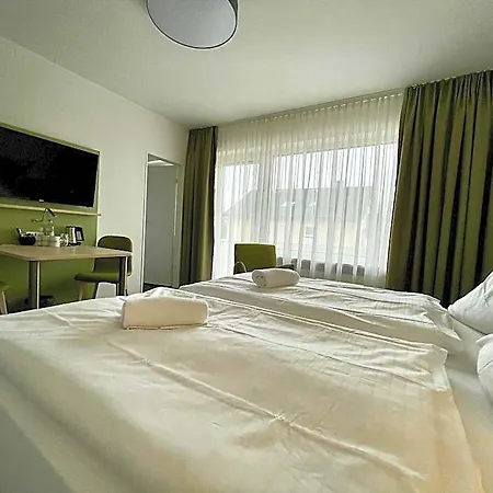 Marias Living - & 3*