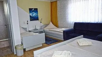 Otel Marias - Garching bei München