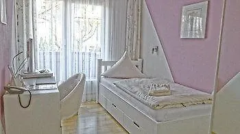 Marias - 3*