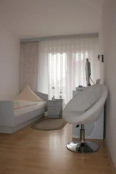 Marias - Garching bei Muenchen